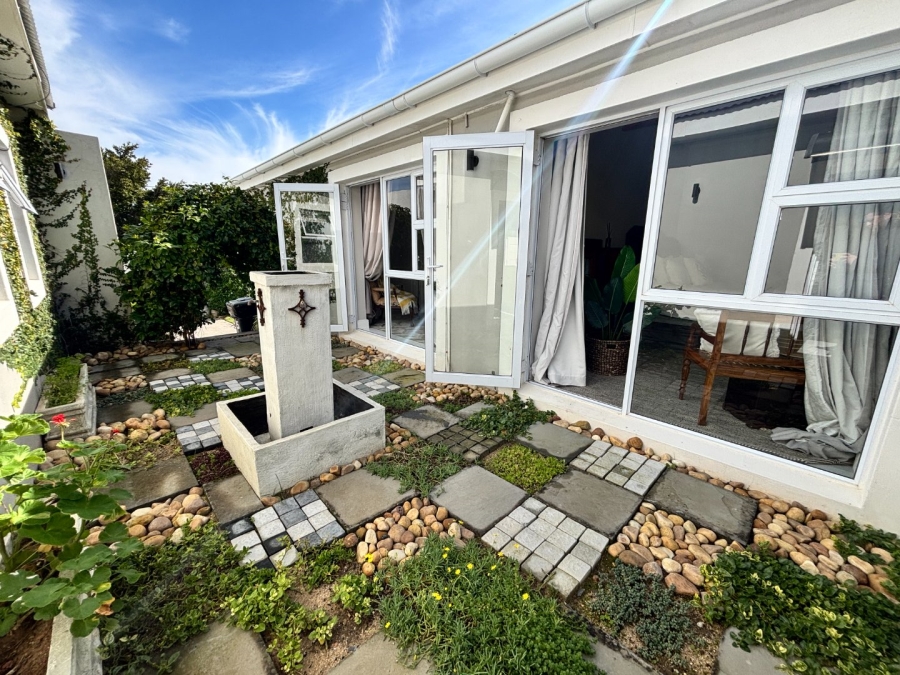 4 Bedroom Property for Sale in Gordons Bay Village Western Cape
